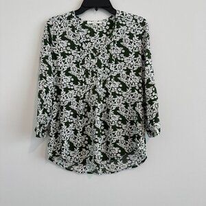 Fun2Fun Women  3/4 Sleeve V-Neck Lightweight Top Blouse Size S